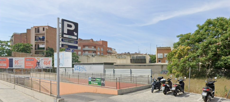 Parking Saba Lleida Train Station